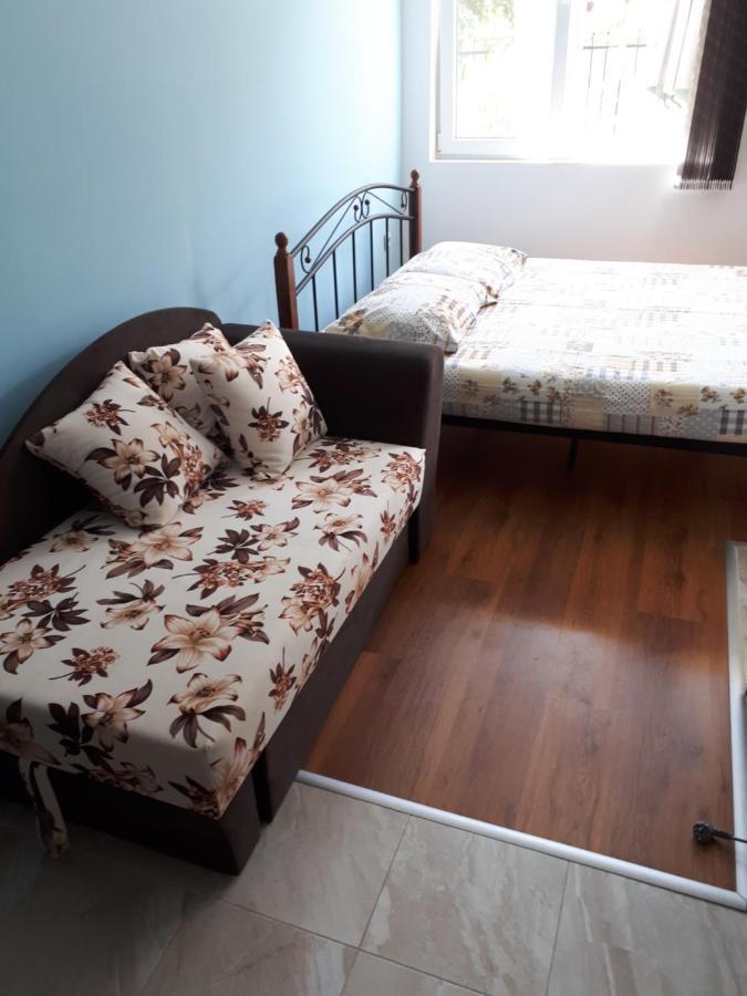 Flowers Studio Pomorie Ngoại thất bức ảnh