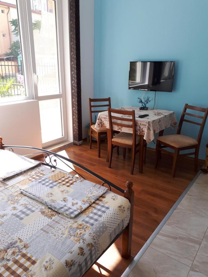 Flowers Studio Pomorie Ngoại thất bức ảnh